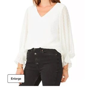 Vince Camuto Clip Dot Smocked top. Size XL